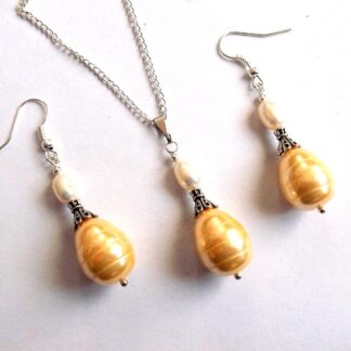 set pandantiv si cercei cu perle naturale 34022