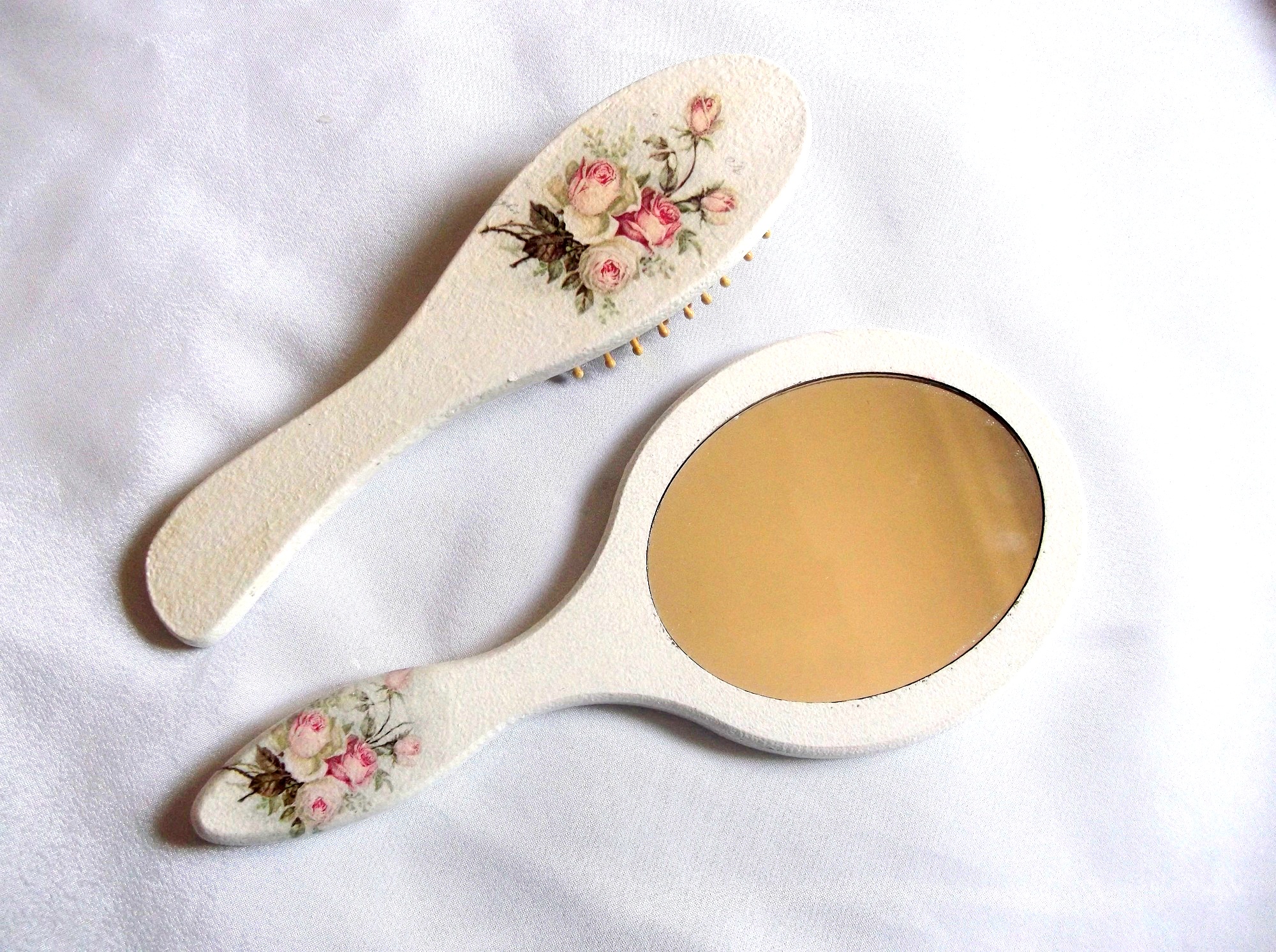 set perie de par si oglinda cu trandafiri roz 41779 - imagine 2
