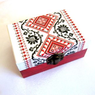 Cutie lemn decorata cu motiv traditional 51867